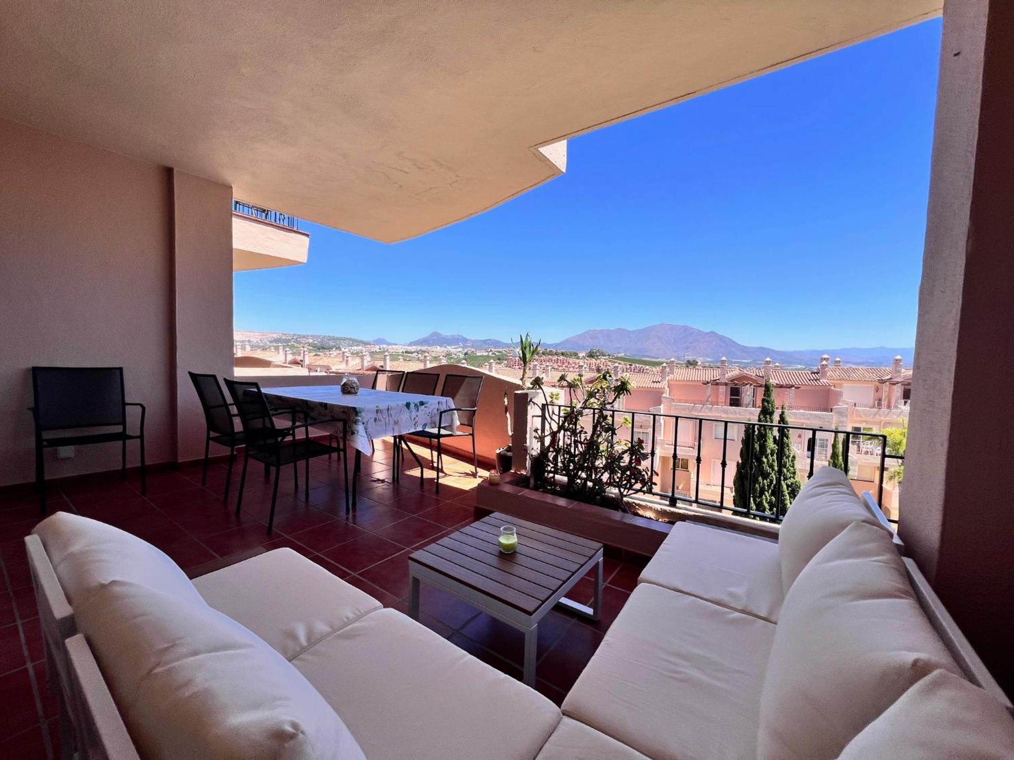 Apartment Duquesa Fairways, 2 Beds, Walking Distance To Duquesa Port
